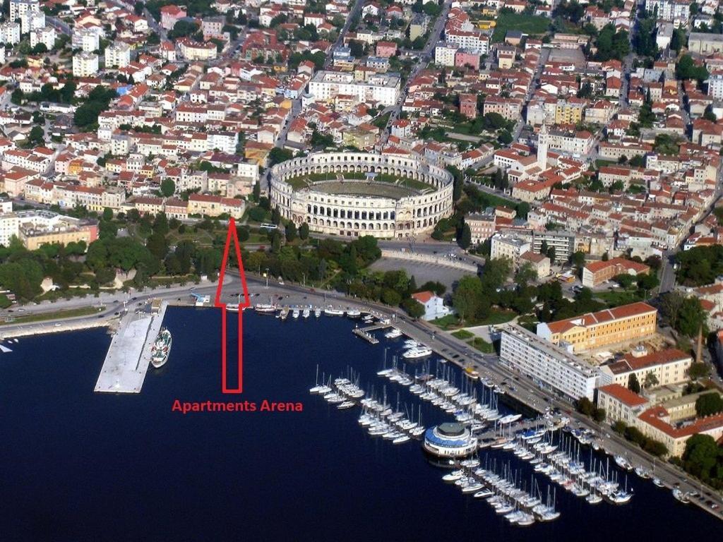 Apartments Arena Pula Exterior foto